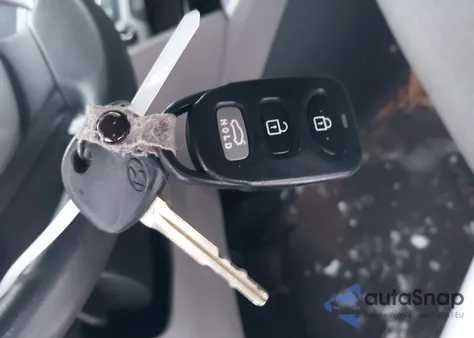 2017 Hyundai Elantra Se из США, поврежденный, VIN 5NPD84LF2HH178251